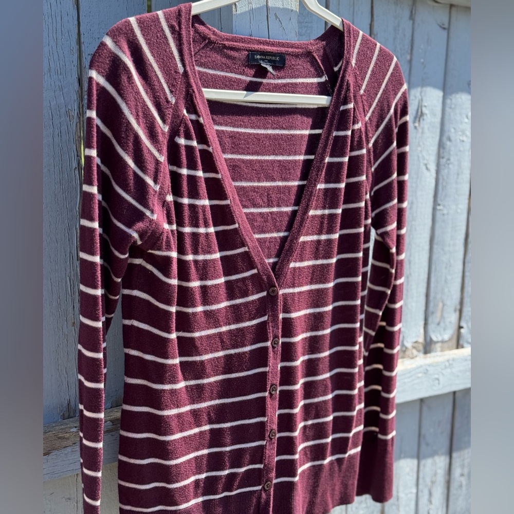 Banana Republic Women’s Cardigan Sweater Medium Lightweight Glitter Striped Plum - Picture 2 of 7